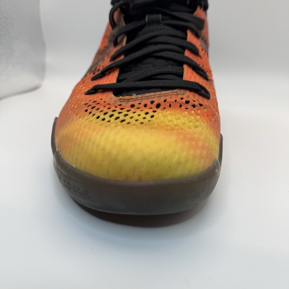 Size 10 Nike Kobe 11 Sunset 2016 836183-805  (USED & Original Box) - Picture 10 of 16
